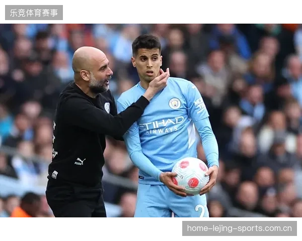 ManchesterCity通过压迫逼抢形成中场优势,沃克前插充满能量的战术解码
